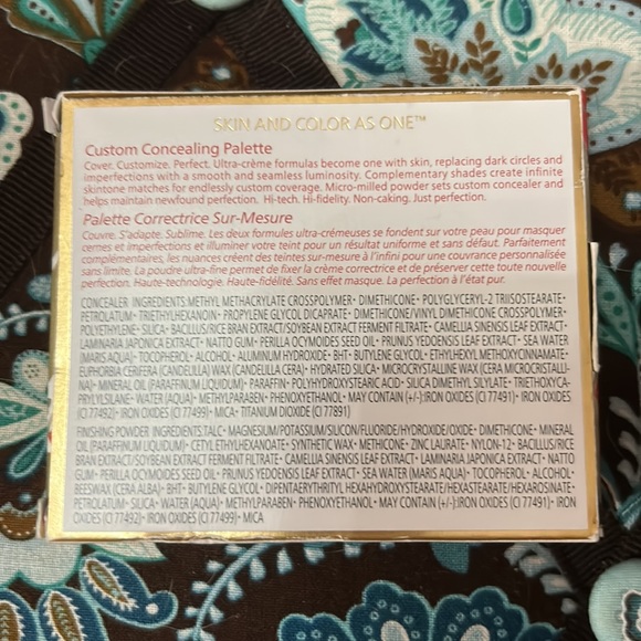 ONE by KOSE Skincolor One Concealer Custom Concealing Palette Medium - Picture 2 of 5